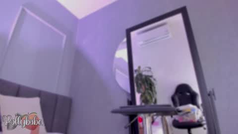 Snapshot of pollybabe_ chatting on November 2025 10:07:01 AM POLLY online show from November 2025 10:07:01 AM