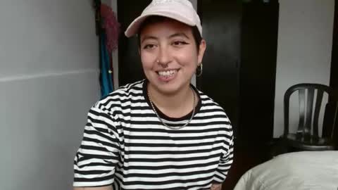 Snapshot of poly_mer chatting on January 2025 05:41:01 PM Poly online show from January 2025 05:41:01 PM