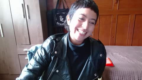 Snapshot of poly_mer chatting on March 2025 08:33:02 PM Poly online show from March 2025 08:33:02 PM