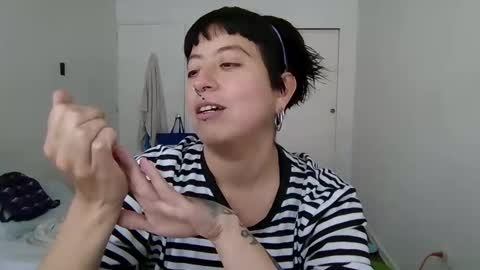 Snapshot of poly_mer chatting on December 2025 09:11:02 PM Poly online show from December 2025 09:11:02 PM