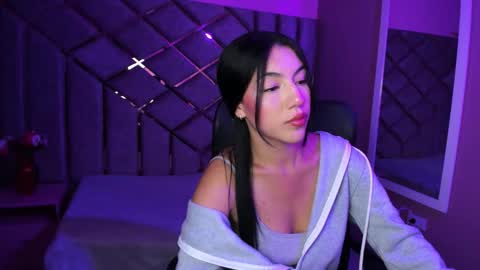 Snapshot of poly_sasha_ chatting on November 2025 04:04:01 AM poly sasha online show from November 2025 04:04:01 AM