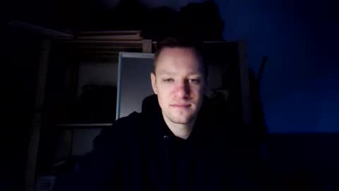 Snapshot of pommesmiteiscreme chatting on February 2026 04:12:02 PM pommesmiteiscreme online show from February 2026 04:12:02 PM