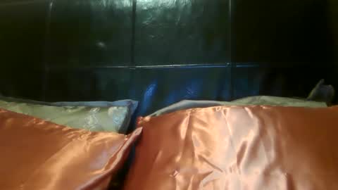 Snapshot of ponchynyc chatting on February 2025 01:55:01 AM PONCH online show from February 2025 01:55:01 AM