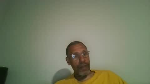 Snapshot of poolguy2496 chatting on November 2025 05:39:01 AM poolguy2496 online show from November 2025 05:39:01 AM