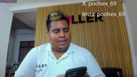 Snapshot of poolsexx_69 chatting on November 2025 09:38:02 PM poolsexx_69 online show from November 2025 09:38:02 PM