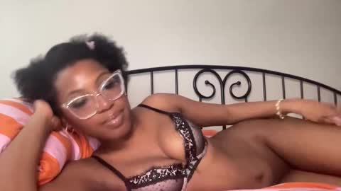 Snapshot of popasprincess chatting on May 2026 05:55:02 PM princess online show from May 2026 05:55:02 PM