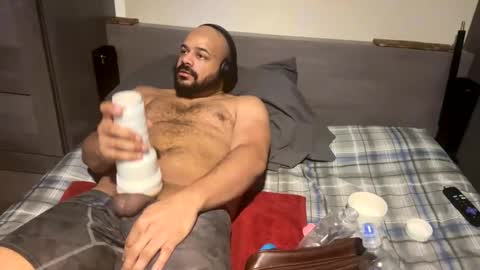 popfizzt online show from December 2024 08:08:01 PM