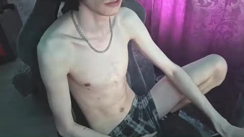 Snapshot of popoul_couple chatting on May 2026 08:19:01 AM popoul_couple online show from May 2026 08:19:01 AM