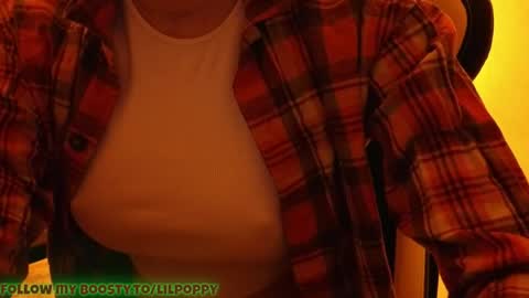 Snapshot of poppybloopy chatting on May 2026 06:48:02 PM April online show from May 2026 06:48:02 PM