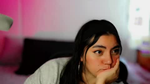 Snapshot of poppykens chatting on May 2026 08:04:02 PM Poppy Kensington online show from May 2026 08:04:02 PM