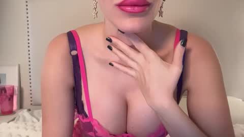 Snapshot of poppyknox chatting on December 2025 06:50:01 PM Poppy Knox online show from December 2025 06:50:01 PM