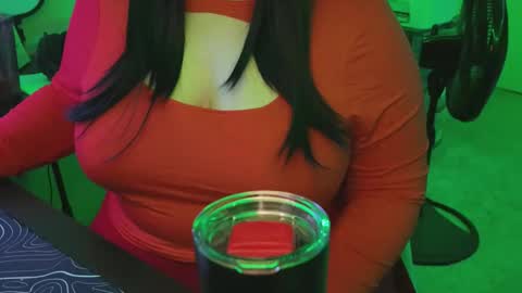poppyluvzyou online show from May 2026 05:45:01 AM