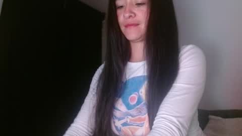 Snapshot of porcelainlux chatting on June 2026 12:50:01 AM porcelainlux online show from June 2026 12:50:01 AM