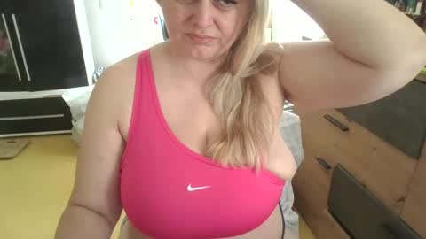 MelissOfficial online show from June 2026 07:47:02 AM