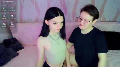 Snapshot of pornostendup chatting on February 2025 02:04:02 PM Ana and Tati online show from February 2025 02:04:02 PM