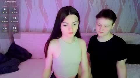 Snapshot of pornostendup chatting on October 2025 07:23:01 PM Ana and Tati online show from October 2025 07:23:01 PM