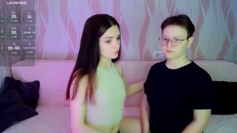 Snapshot of pornostendup chatting on October 2025 07:53:02 PM Ana and Tati online show from October 2025 07:53:02 PM