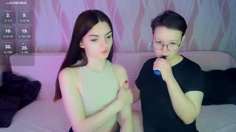 Ana and Tati online show from November 2025 07:14:02 PM