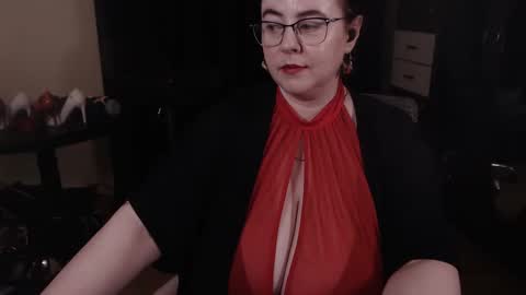 Snapshot of posh_mistress chatting on December 2024 07:59:02 AM PoshMistres    online show from December 2024 07:59:02 AM
