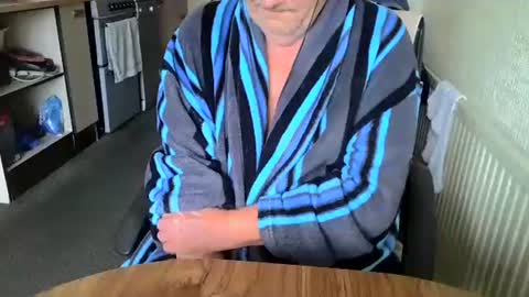 Snapshot of poshman65 chatting on October 2025 09:32:01 AM poshman65 online show from October 2025 09:32:01 AM