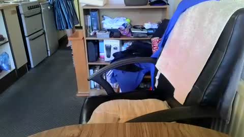 Snapshot of poshman65 chatting on November 2025 12:18:01 PM poshman65 online show from November 2025 12:18:01 PM