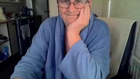 Snapshot of poshman65 chatting on November 2025 09:42:02 AM poshman65 online show from November 2025 09:42:02 AM