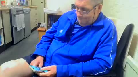 Snapshot of poshman65 chatting on November 2025 09:13:01 PM poshman65 online show from November 2025 09:13:01 PM