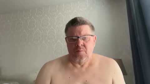 pounderesss online show from May 2026 05:30:02 PM