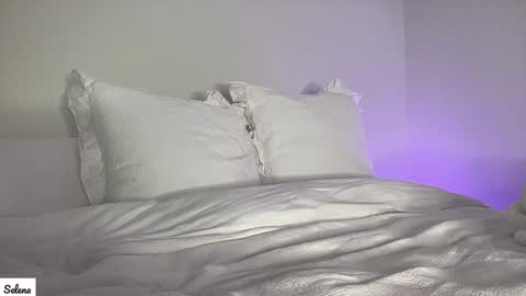 Snapshot of poutyselena chatting on December 2024 12:26:01 AM Selena online show from December 2024 12:26:01 AM