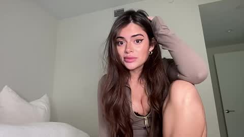 Selena online show from April 2026 10:15:01 PM