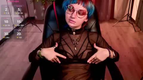 Snapshot of powderofgun chatting on July 2026 08:45:02 PM powderofgun online show from July 2026 08:45:02 PM