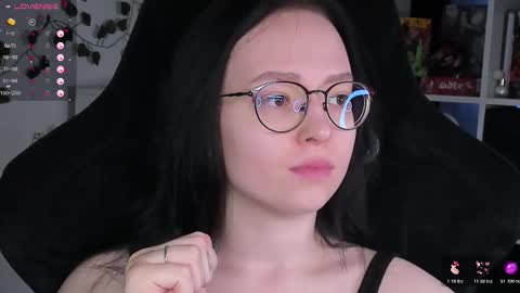 Snapshot of power_robynn chatting on November 2025 11:22:01 AM Robyn online show from November 2025 11:22:01 AM