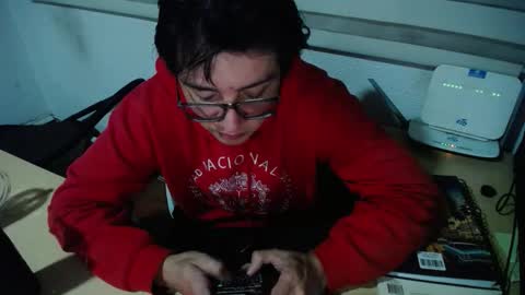 Snapshot of powerfulzeus2 chatting on November 2025 03:29:01 AM powerfulzeus2 online show from November 2025 03:29:01 AM