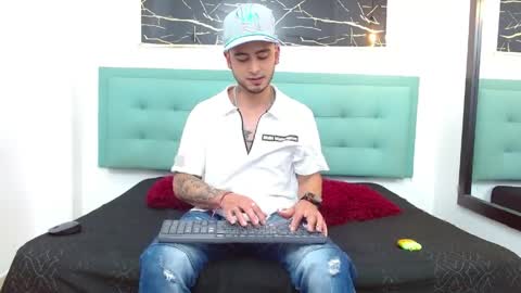 Snapshot of powerlustx chatting on May 2026 04:08:01 AM online show from May 2026 04:08:01 AM