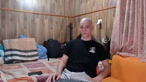 chris independent  online show from February 2025 04:04:01 AM