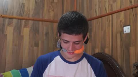 chris independent  online show from October 2025 04:02:02 AM