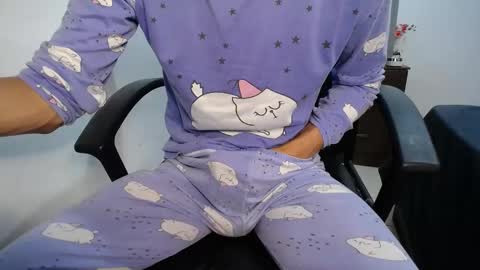 Snapshot of poysonsam chatting on January 2025 01:31:02 AM Ricksam online show from January 2025 01:31:02 AM