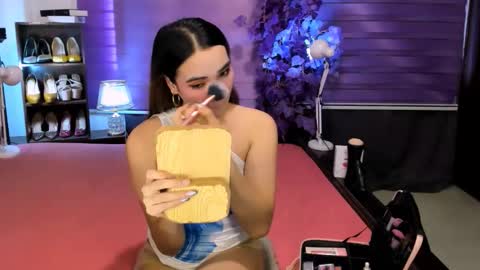 preciosa_banks69 online show from November 2025 07:29:01 AM