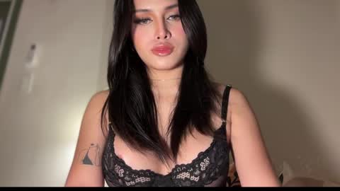 Oh my Amber online show from February 2025 08:43:01 AM