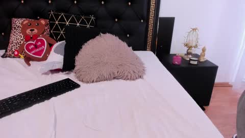 Snapshot of preciousailly chatting on March 2025 11:38:02 AM Ailyn online show from March 2025 11:38:02 AM