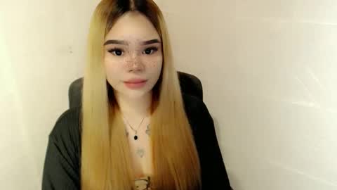 MAXXINE online show from February 2026 06:18:02 AM