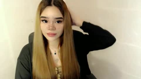 MAXXINE online show from April 2026 06:13:05 AM