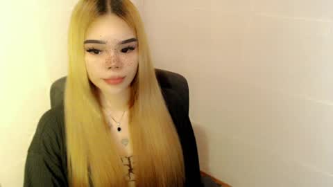 Snapshot of preciousangel69xxx chatting on July 2026 11:06:02 AM MAXXINE online show from July 2026 11:06:02 AM