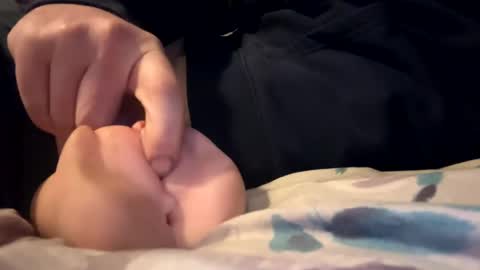 Snapshot of precum1981fast chatting on March 2025 05:05:01 PM precum1981fast online show from March 2025 05:05:01 PM