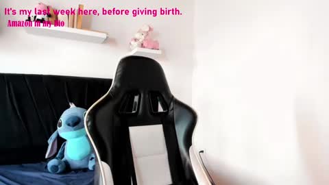 Angelly online show from January 2025 08:36:01 PM