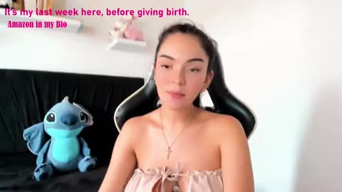 Angelly online show from January 2025 08:44:01 PM