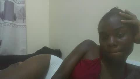 prettiest_doll online show from December 2025 01:06:01 PM