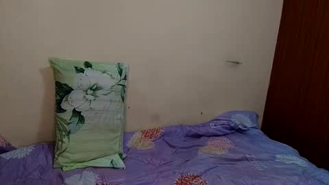 Caramel online show from September 2025 10:21:02 PM