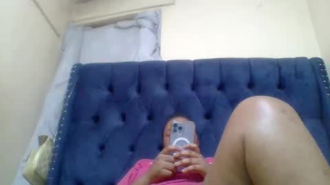 Snapshot of pretty1_lioness chatting on February 2026 09:05:02 AM pretty1_lioness online show from February 2026 09:05:02 AM