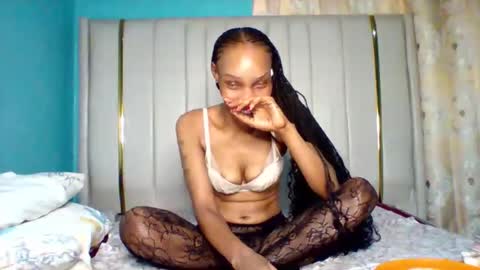 Snapshot of pretty253 chatting on December 2025 06:50:01 PM pretty253 online show from December 2025 06:50:01 PM